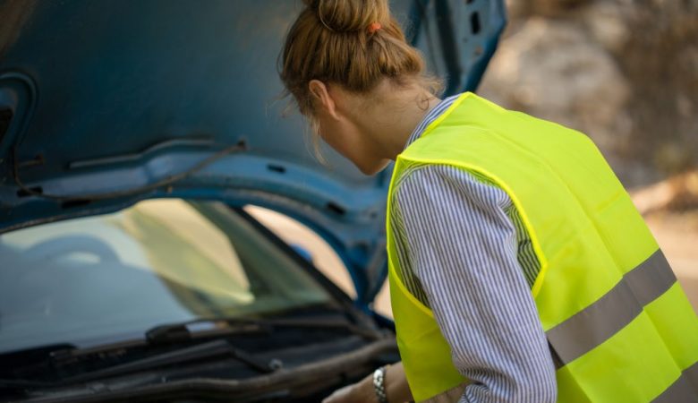 Évitez les arnaques : comment négocier un tarif de dépannage équitable